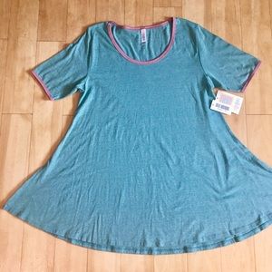 LuLaRoe Perfect Tee (M)